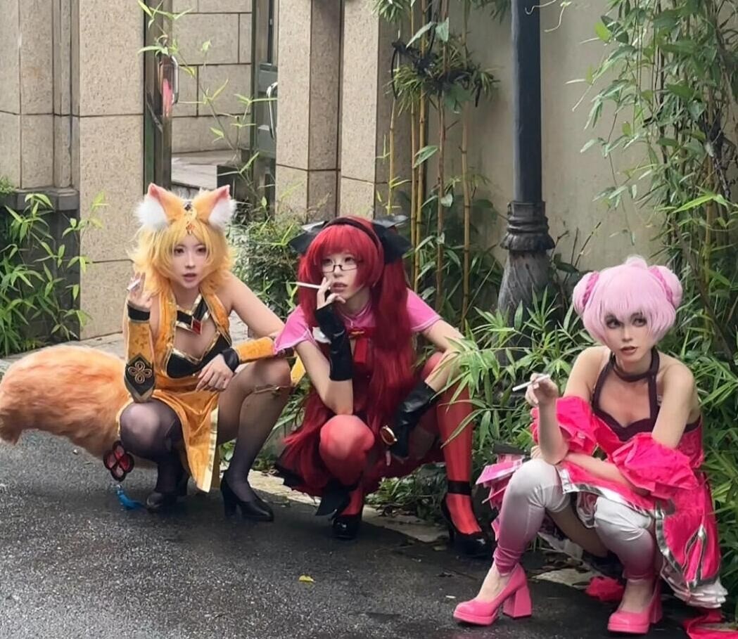 周五福利囧图云飞系列 妹子似乎还有什么放不下的