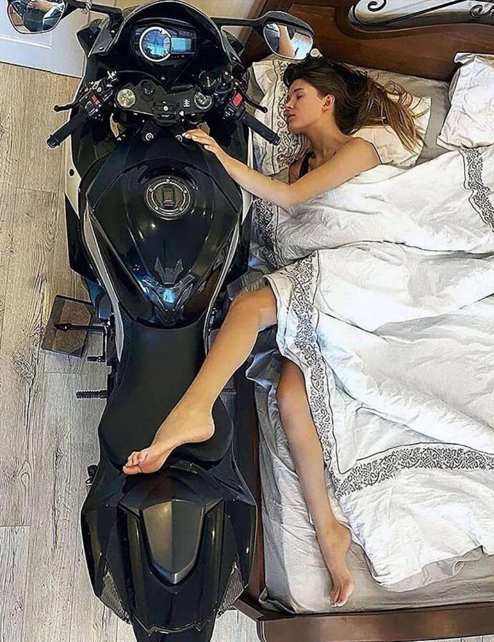 һںͼƷϵ չûģôһ