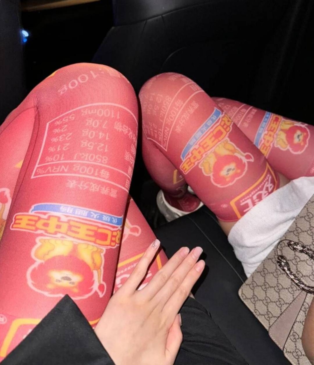 ��һ�ں���ͼ�Ʒ�ϵ�� ��ʱ���˿Ҳ�������ܵģ�