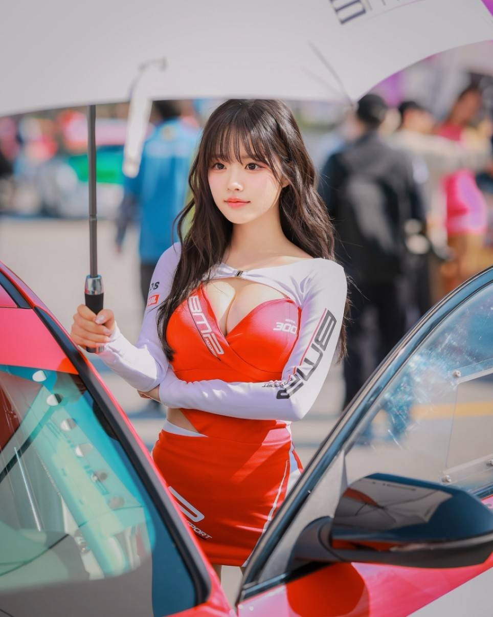 ��һ�ں���ͼ�Ʒ�ϵ�� ��ʱ���˿Ҳ�������ܵģ�