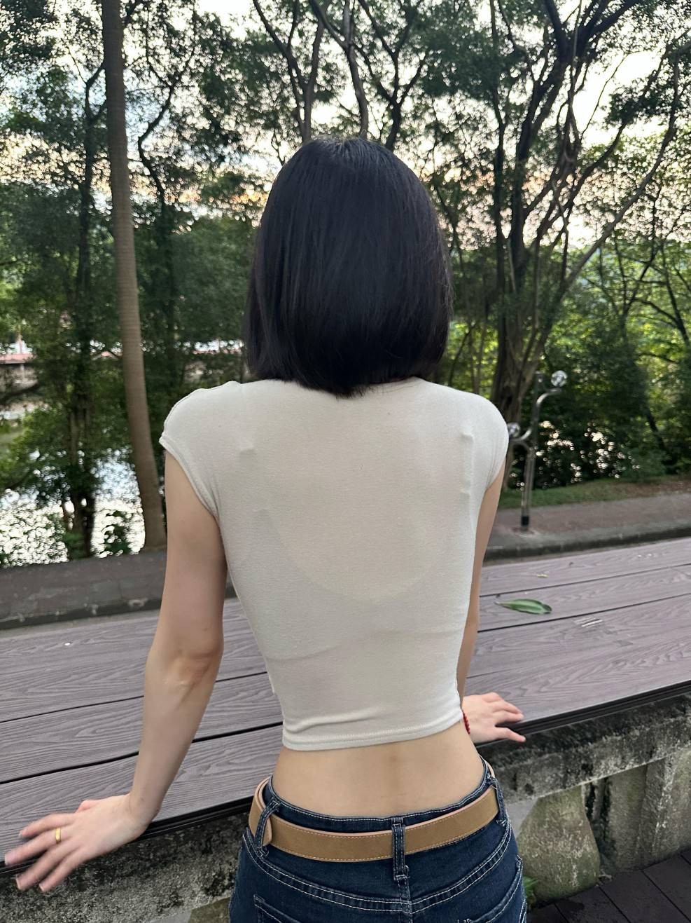 ��һ�ں���ͼ�Ʒ�ϵ�� ���Ǹ��и�ҵ����Կɲ���