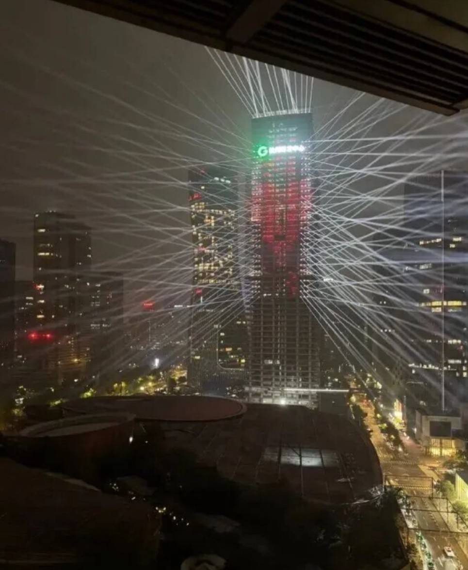 ��һ�ں���ͼ�Ʒ�ϵ�� ���Ǹ��и�ҵ����Կɲ���