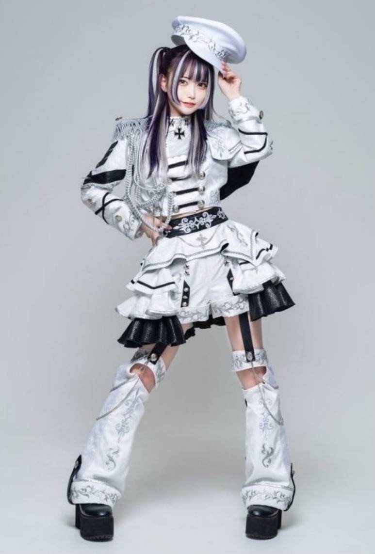 ��һ�ں���ͼ�Ʒ�ϵ�� ���Ǹ��и�ҵ����Կɲ���