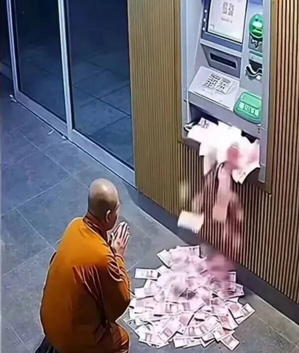 ��һ�ں���ͼ�Ʒ�ϵ�� Ů���첻��������Ҳ��������