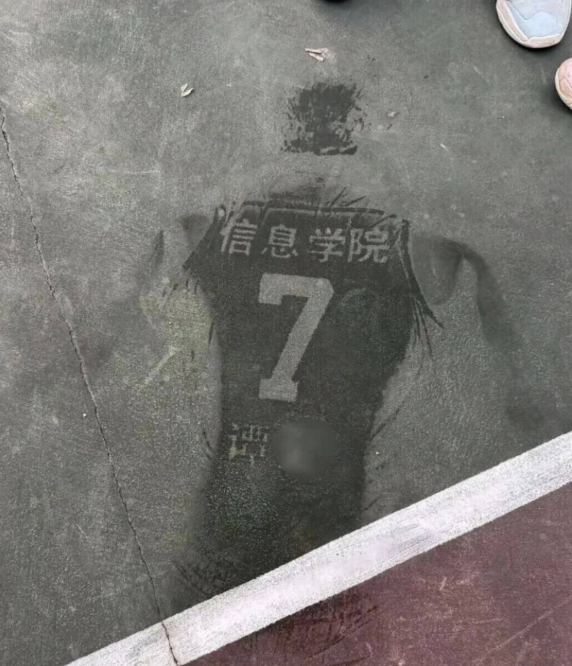 ��һ�ں���ͼ�Ʒ�ϵ�� Ů���첻��������Ҳ��������