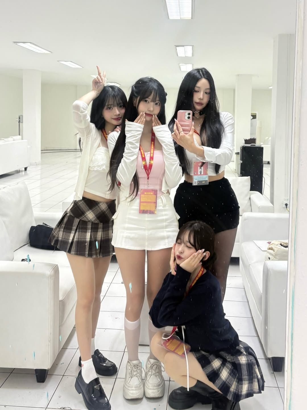 ���桶�군����Ů��Ա����ͼ�� �Ըд����˶���ס