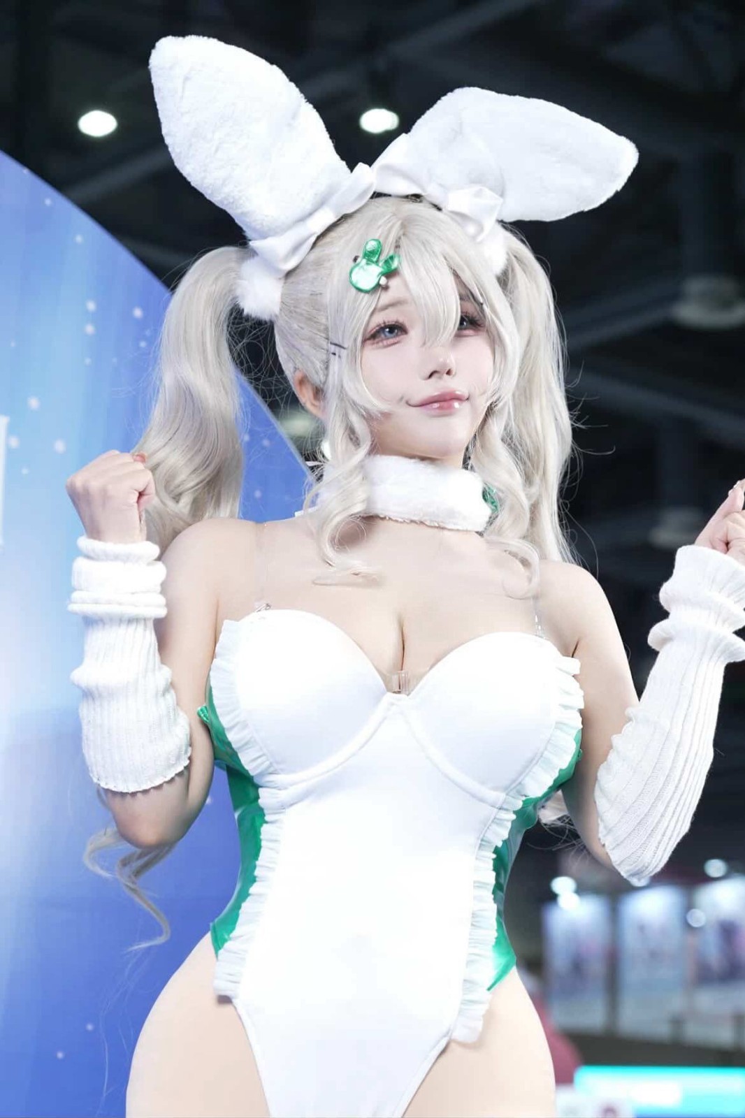 �����ǡ�����ģ��ѩ��Cos��ͼ��д�� ̫�Ը���