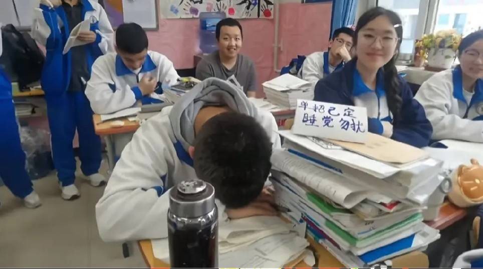 ���帣����ͼ�Ʒ�ϵ�� ����Ů��ѧ������ô������