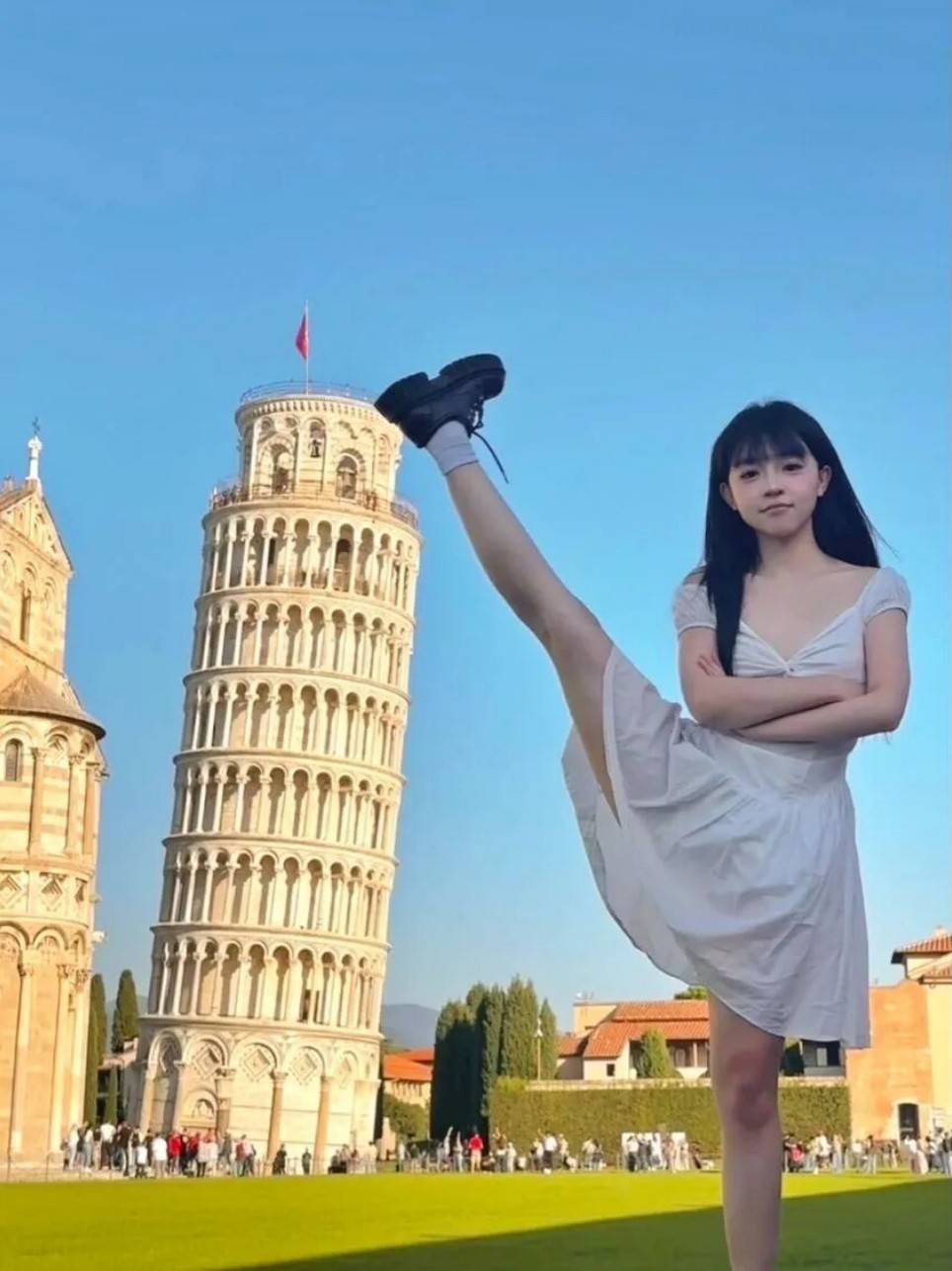 ��һ�ں���ͼ�Ʒ�ϵ�� ����Ǵ�˵�еľ�ͷ�аɣ�