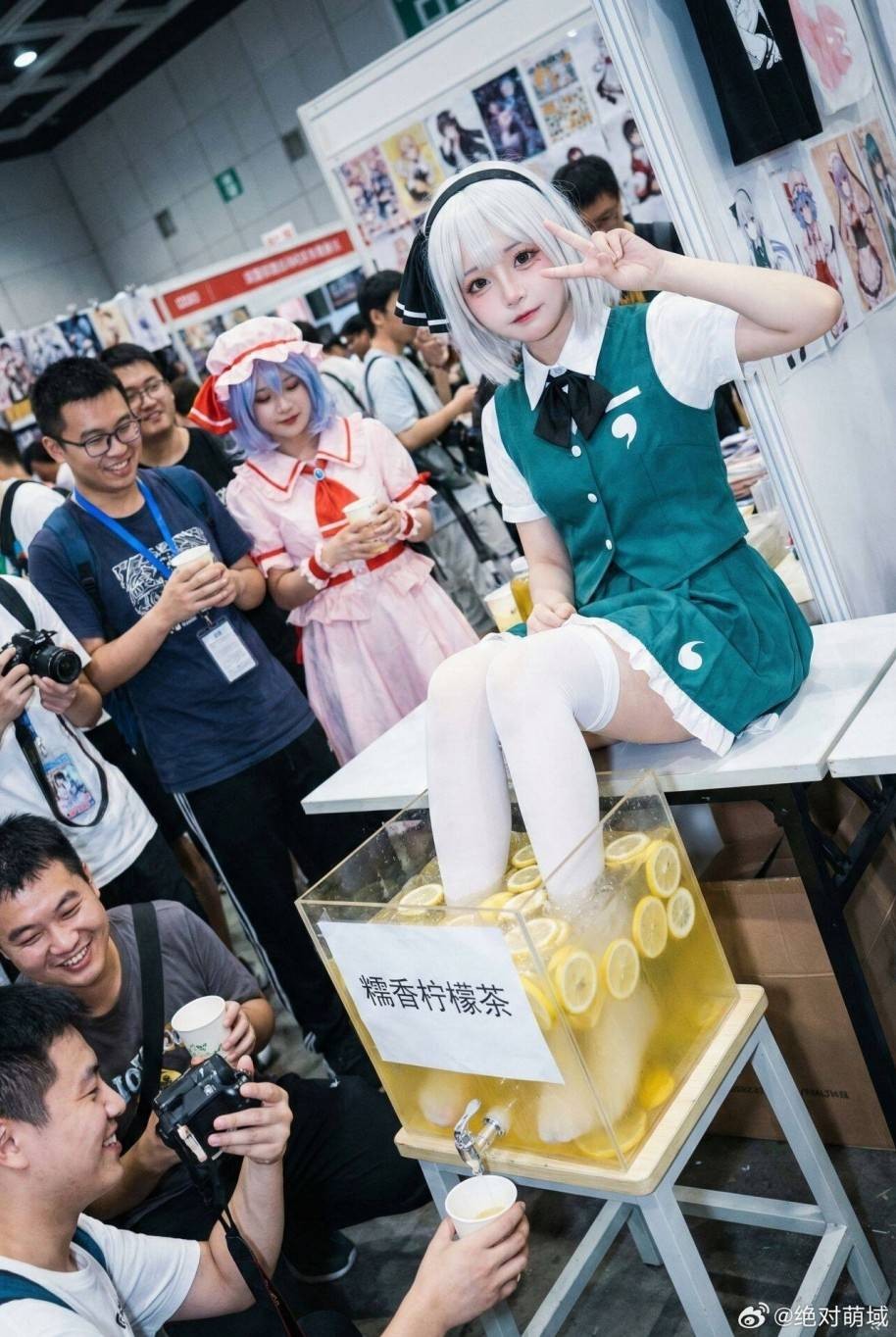 ��һ�ں���ͼ�Ʒ�ϵ�� ���˴��������ûŮ��ɶ��