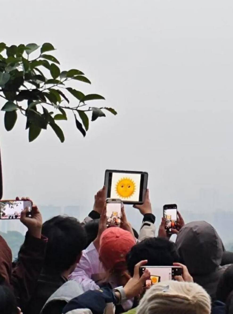 ��һ�ں���ͼ�Ʒ�ϵ�� ��Ϸ��Ů��Ҳ�ǿ��Լ�õ�