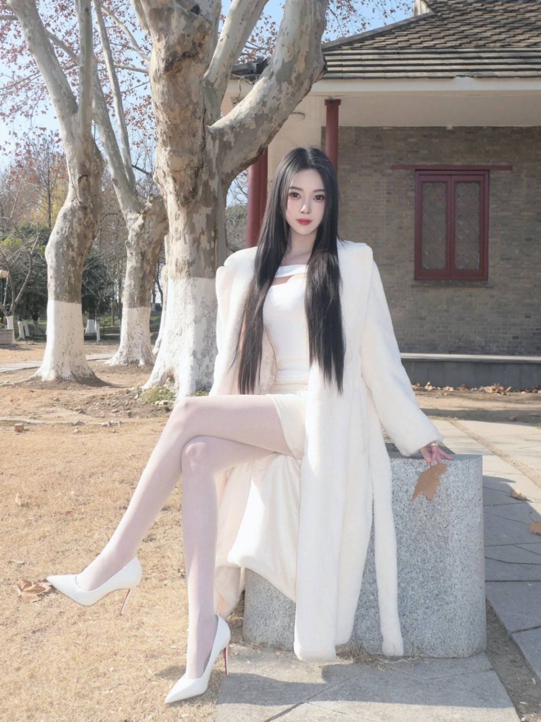 ��һ�ں���ͼ�Ʒ�ϵ�� ��Ϸ��Ů��Ҳ�ǿ��Լ�õ�