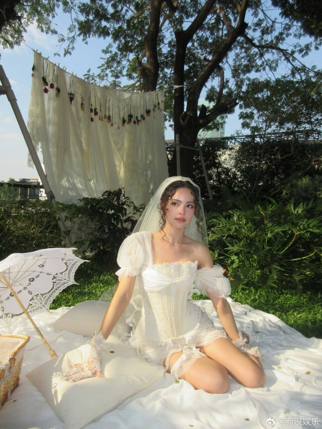 ̩��Ů��Yaya�ٰ��ǰ�ɶ� ���̿��ɫ��ɴ���Ը�