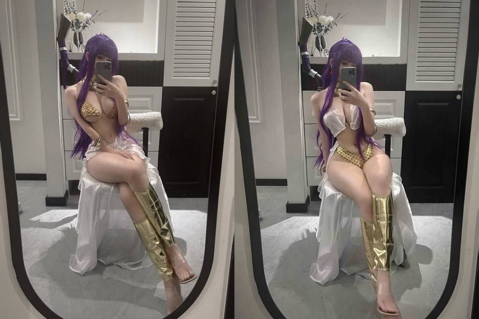 ��ŮCoser����ʿ��ʦ�϶�������̫�Ը� �����Ķ���