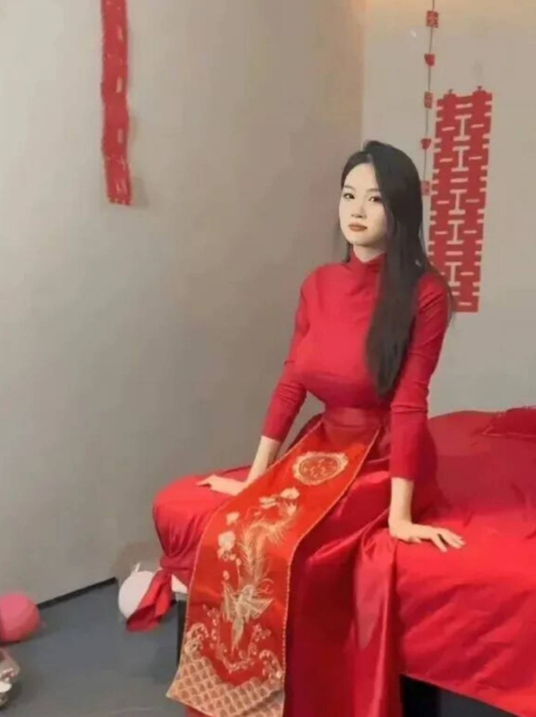 ��һ�ں���ͼ�Ʒ�ϵ�� ��Ů������ô����ôϸ��