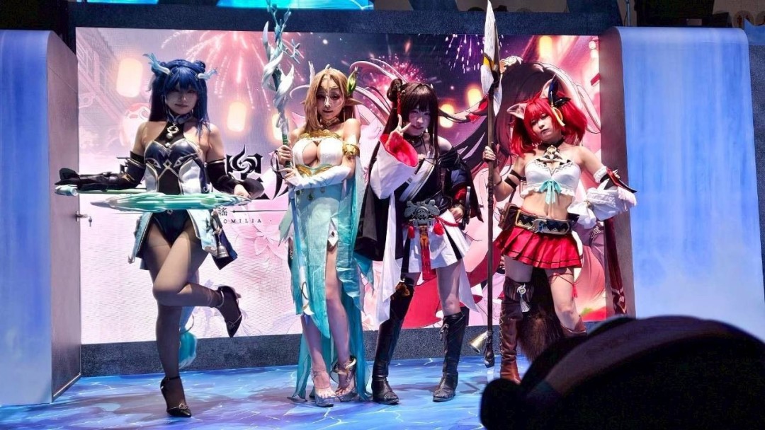 2026̨�����ʵ���չ�ֳ�Cos��ͼ ��Ů�Ǿ���չʾ