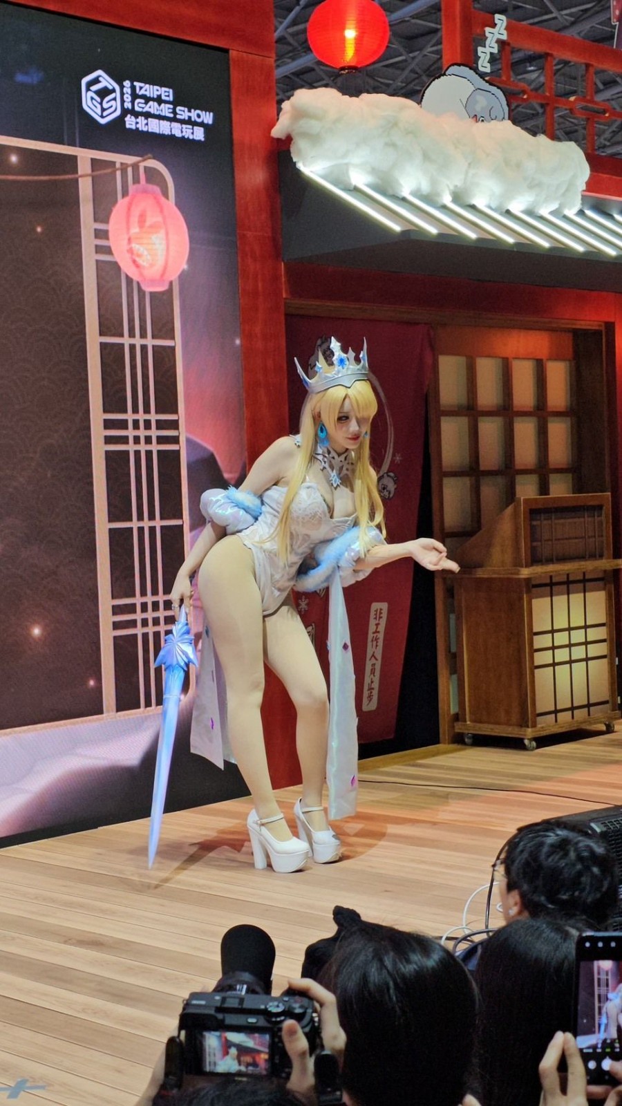 2026̨�����ʵ���չ�ֳ�Cos��ͼ ��Ů�Ǿ���չʾ