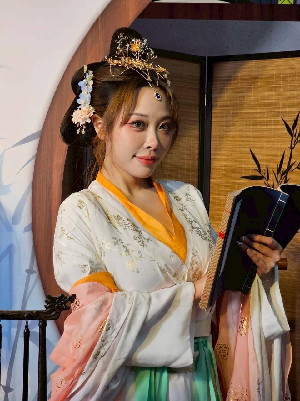 2026̨�����ʵ���չ�ֳ�Cos��ͼ ��Ů�Ǿ���չʾ