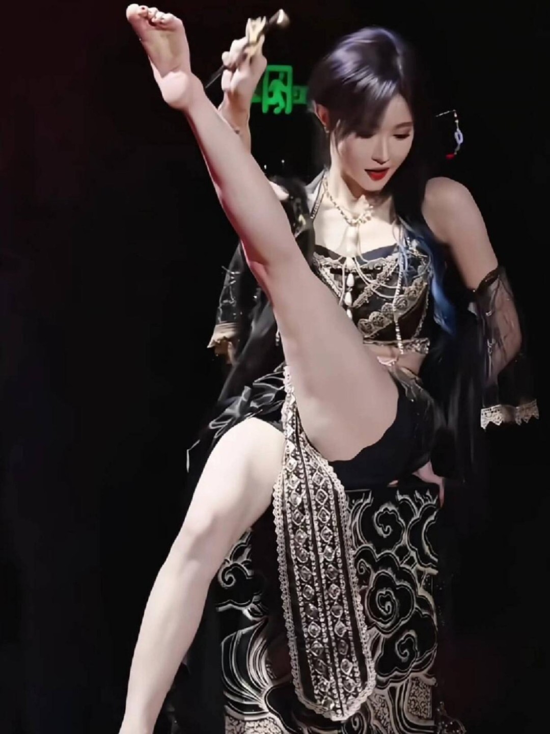 ��һ�ں���ͼ�Ʒ�ϵ�� Ů��������ʲôϷ��ô�ң�