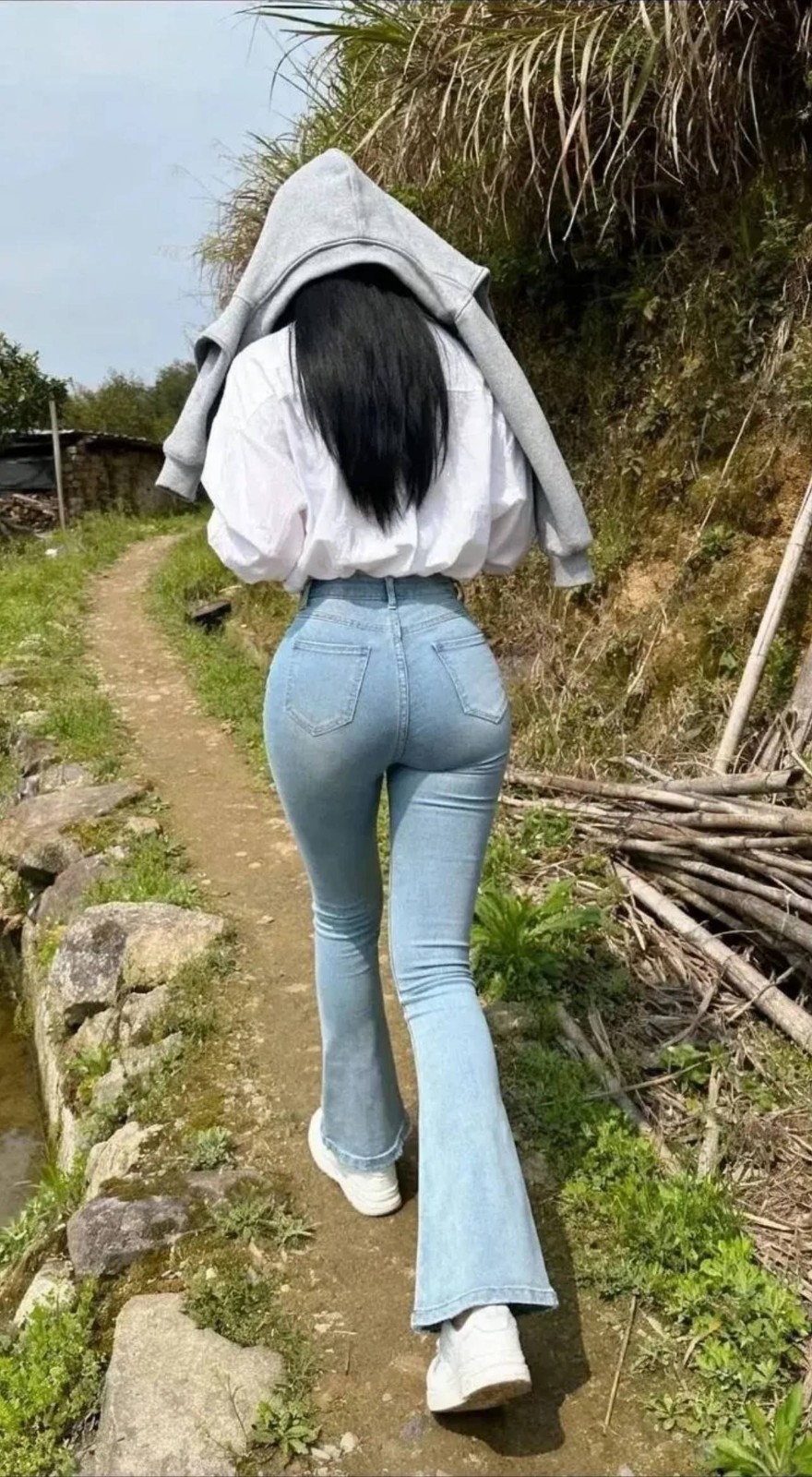 ��һ�ں���ͼ�Ʒ�ϵ�� ��Ů���·����������㽡��