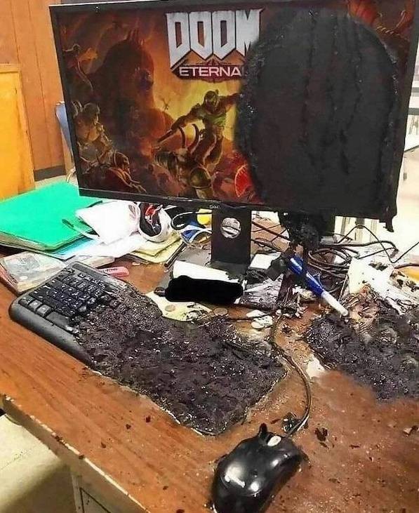 3DM����һ�̵�1651�� ��˿��Ů��̧���ջ�