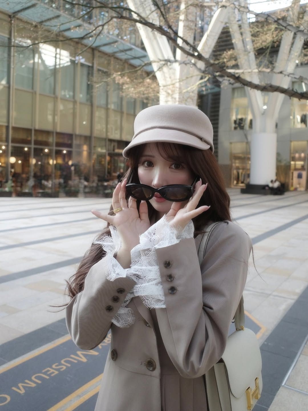 �ձ�Ů�����������¸���ͼ�� ���εε�����