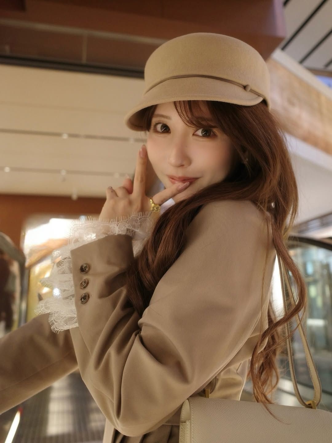 �ձ�Ů�����������¸���ͼ�� ���εε�����