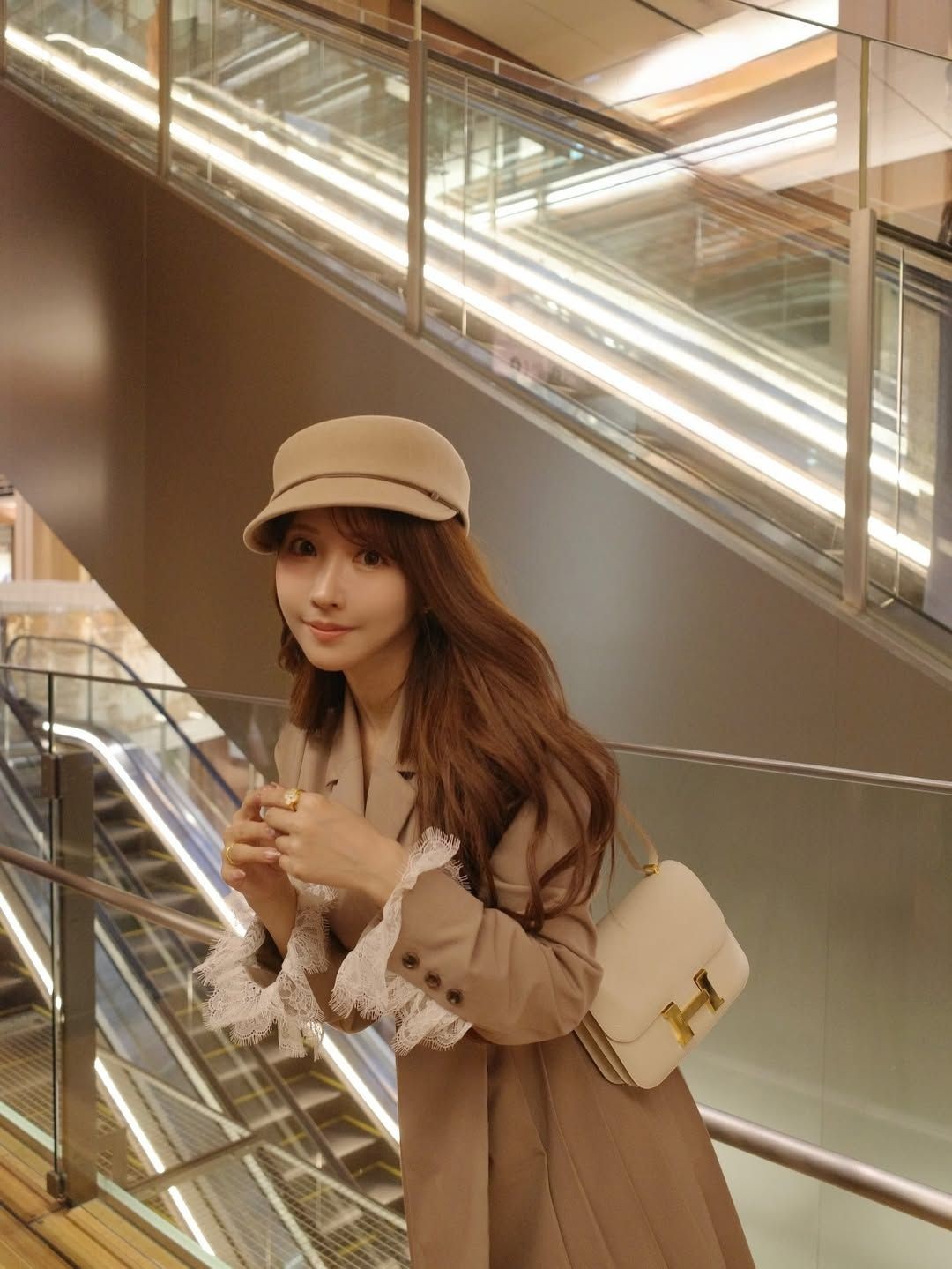 �ձ�Ů�����������¸���ͼ�� ���εε�����