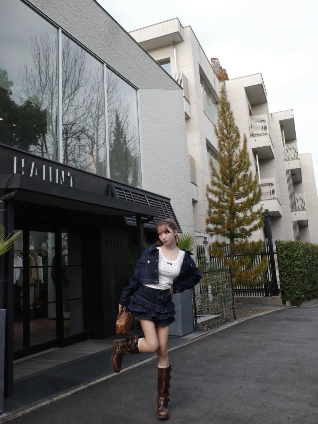 �ձ�Ů�����������¸���ͼ�� ���εε�����