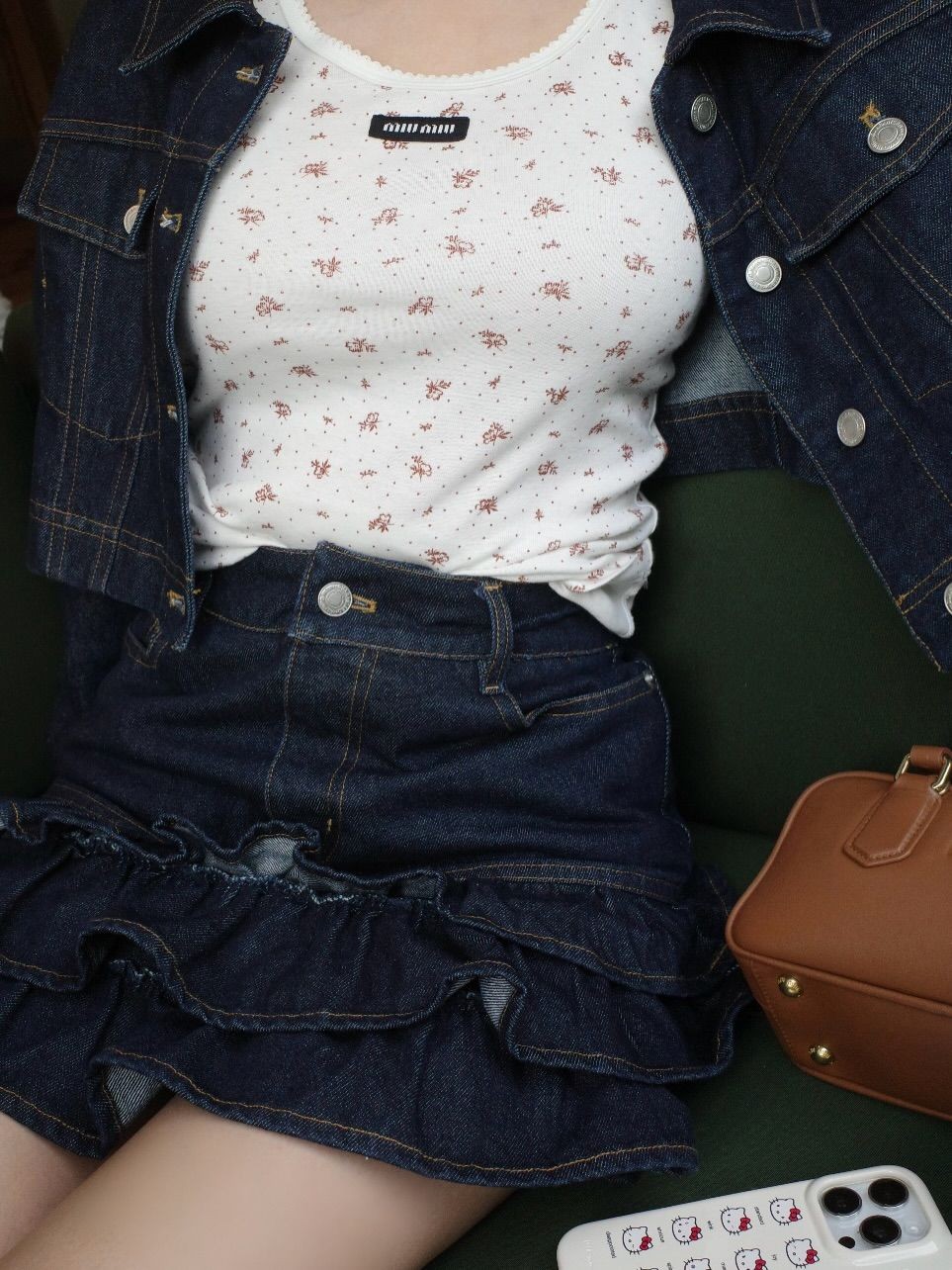 �ձ�Ů�����������¸���ͼ�� ���εε�����