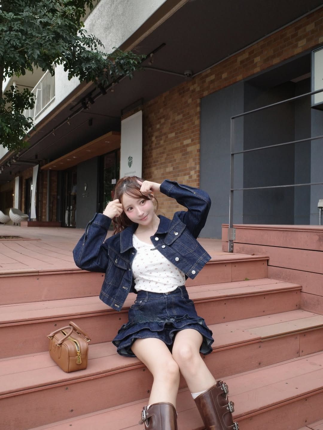 �ձ�Ů�����������¸���ͼ�� ���εε�����