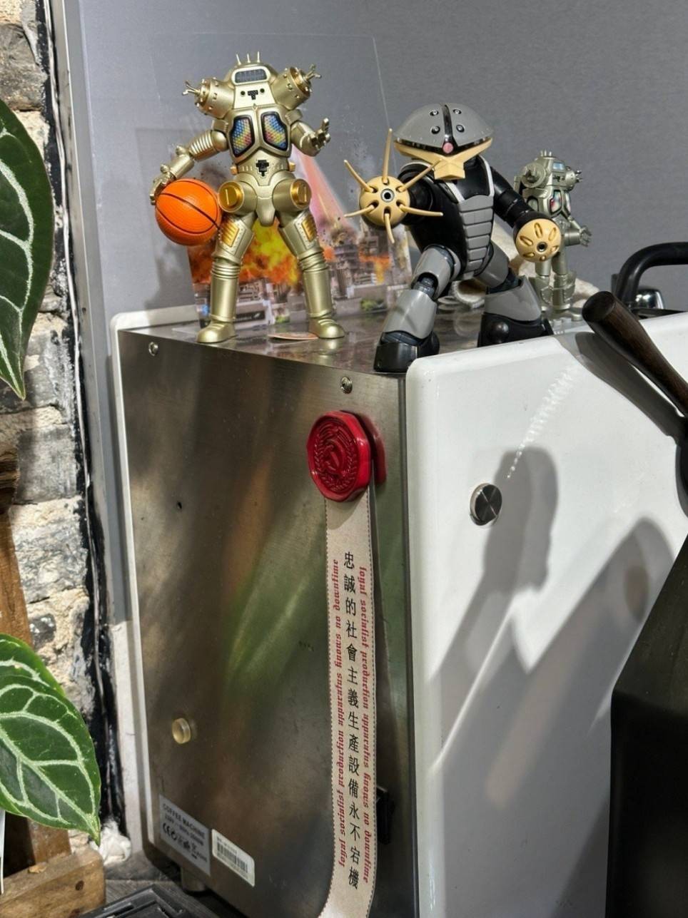 ��һ�ں���ͼ�Ʒ�ϵ�� ��������þ߱�ʲô������