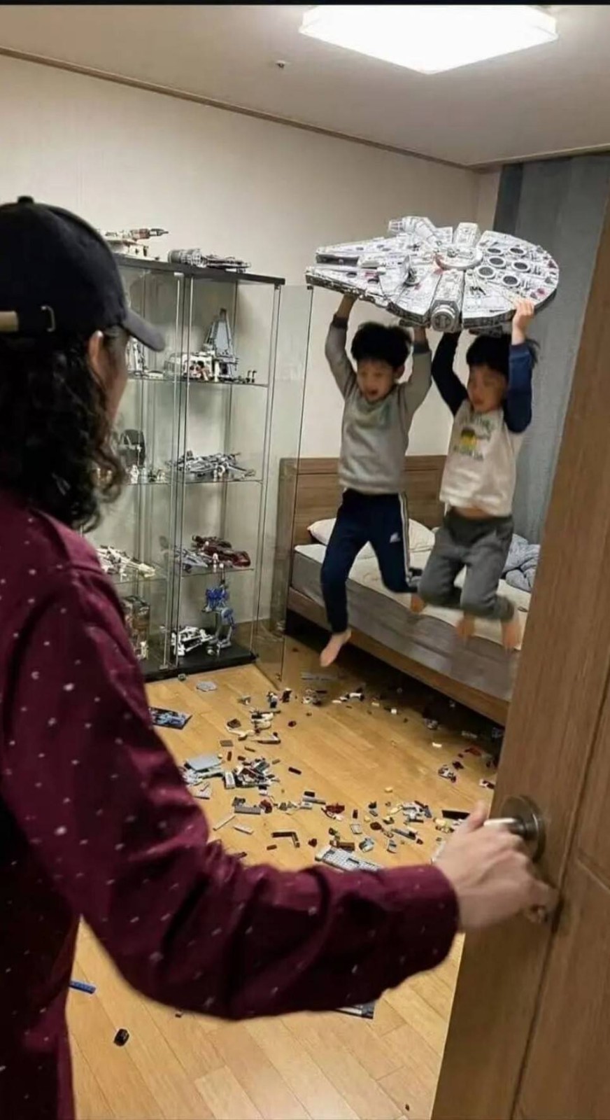 ��һ�ں���ͼ�Ʒ�ϵ�� ��������þ߱�ʲô������