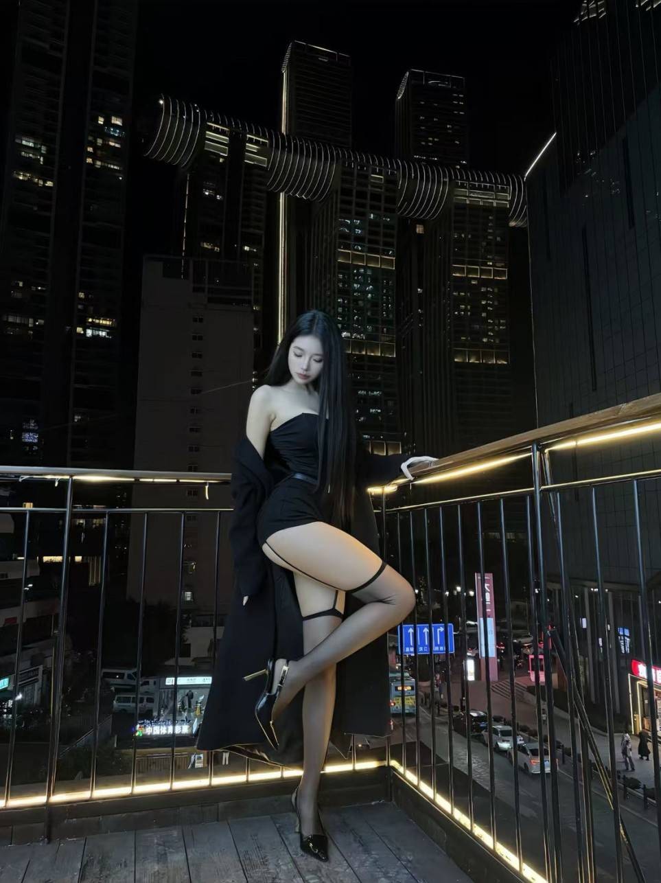 ��һ�ں���ͼ�Ʒ�ϵ�� ��������þ߱�ʲô������