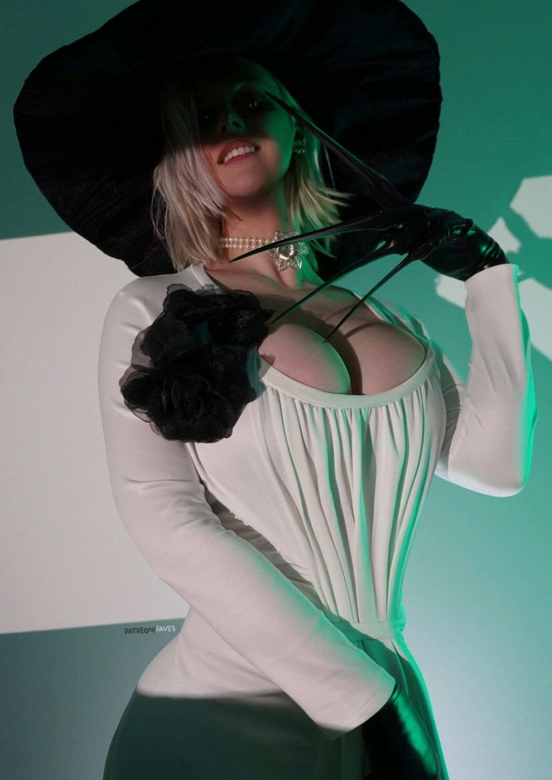 ������ŮCos������Σ�����˳߷��� ������Χ����