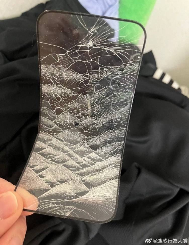 3DM����һ�̵�1662�� ����Ů������������Χ��