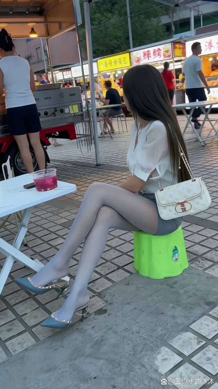 3DM����һ�̵�1664�� �۽���Ů���������ƣ�