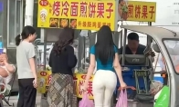 轻松一刻第1471期 我在等待她的头发被风吹起