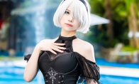 国外美女Cos《尼尔》2B小姐姐 展示性感好身材