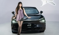 周一内涵囧图云飞系列 美女懂礼貌又青春靓丽！